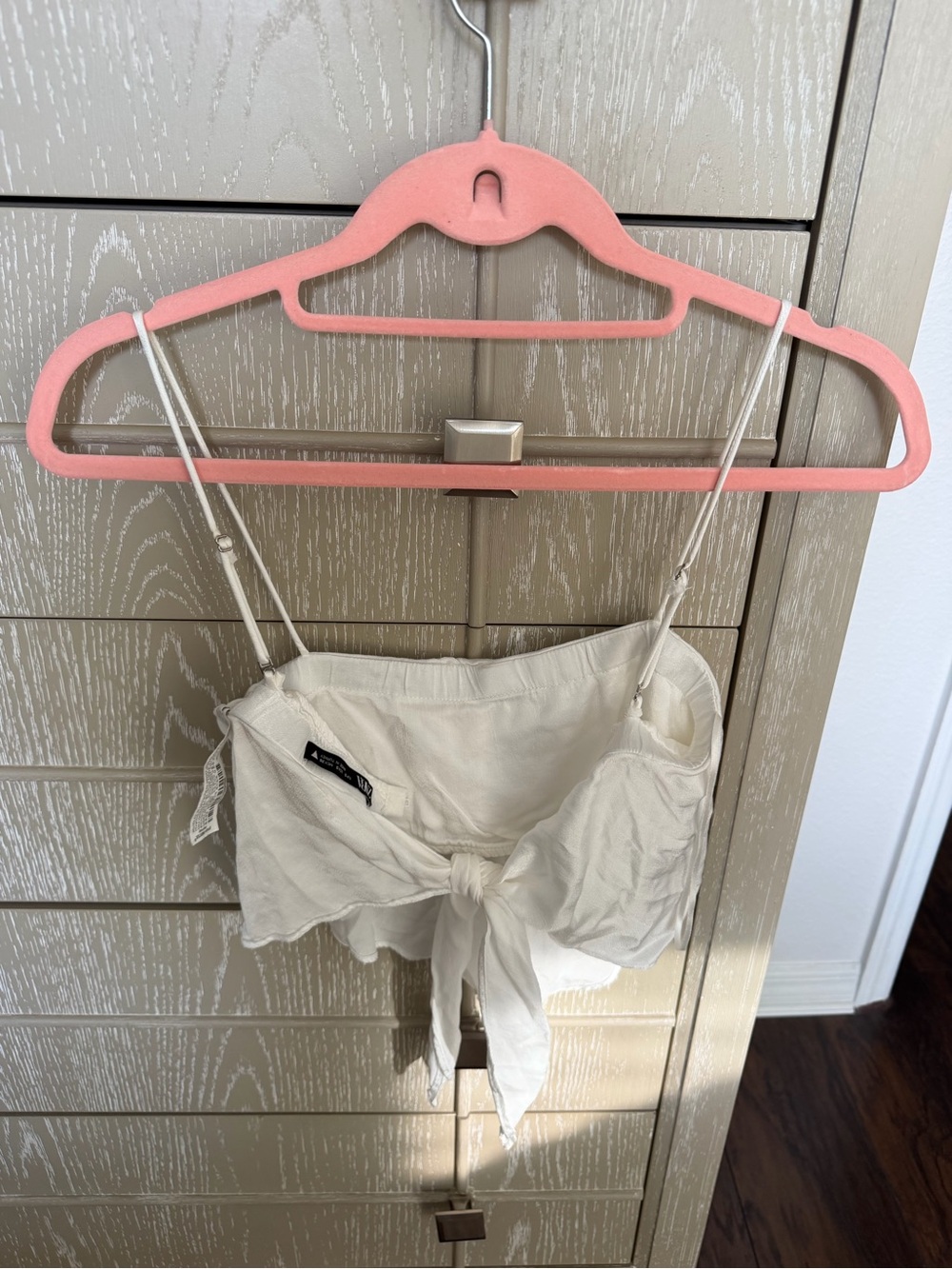 Zara Cream Spaghetti-Strap Crop Cami - Picture 2 of 2